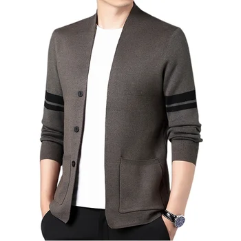 Зимний новый Простой модный мужской кардиган в полоску с контрастным повседневным карманом, вязаный кардиган с V-образным вырезом, свитер для мужчин